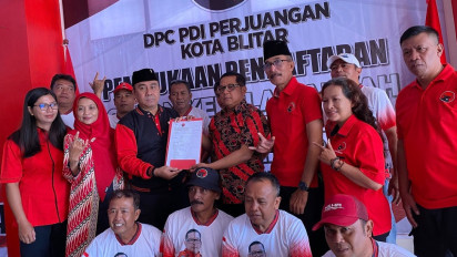 Ketua Askot PSSI Kota Blitar Yudi Meira Maju Mendaftar Calon Walikota di DPC PDIP