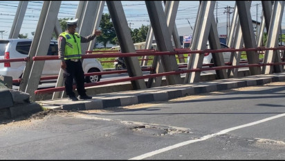 Jembatan Kali Babon di Perbatasan Semarang-Demak Diperbaiki, Polisi Lakukan Pengalihan Arus Lalin