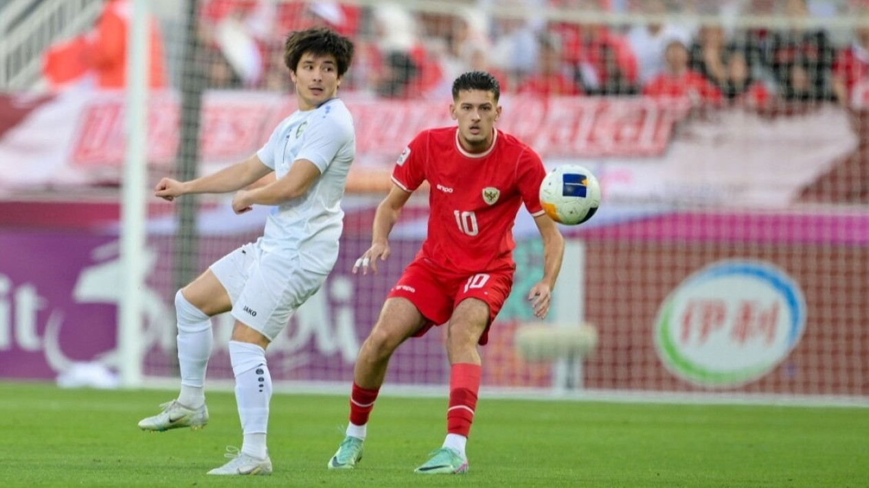Singgung Buruknya Lini Belakang, Kode Pelatih Cerezo Osaka Tak Izinkan Justin Hubner ke Timnas Indonesia?
            - galeri foto