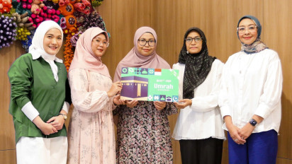 Ibu Rumah Tangga Asal Yogya Raih Hadiah Umroh dari Aplikasi Muslim Pro