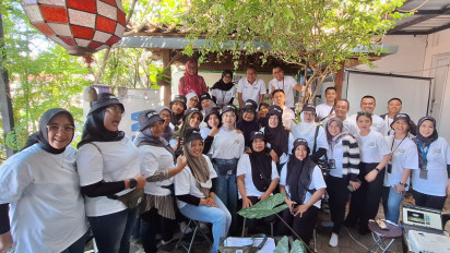 PNM Mekaar Beri Reward Ketua Kelompok Unggulan Studi Banding Olahan Jamu Tradisional