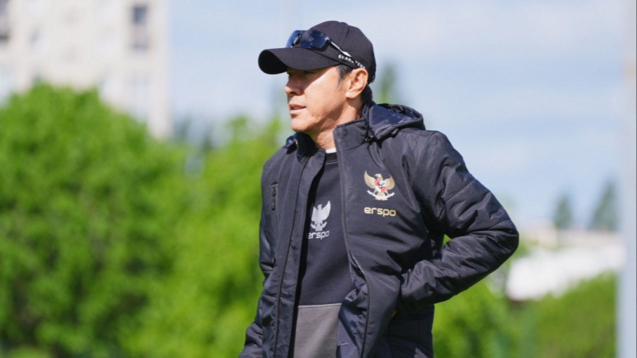 Shin Tae-yong Absen Mendampingi Timnas Indonesia Saat Menghadapi Irak dan Filipina setelah Dikartu Merah Lawan Guinea?
            - galeri foto