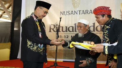 Sebagai Restu Pembangunan IKN, Otorita IKN Fasilitasi Ritual Adat Dayak dan Paser