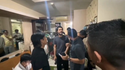 Detik-detik Video Penggerebekan Pemakai Narkoba, Ini Perilaku Kang Mus Saat Ditangkap Polisi