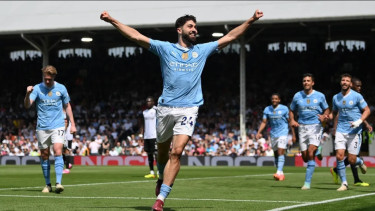 Liga Inggris: Manchester City Salip Arsenal, Burnley Dipastikan Degradasi