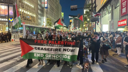 Ratusan Warga Jepang Turun ke Jalan Ikut 'The Intifada March' Dukung Palestina