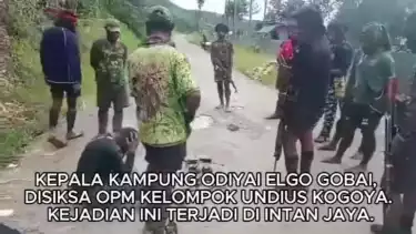 Beredar Momen Kejam OPM Siksa Kepala Kampung di Intan Jaya, Kapuspen Ungkap Alasannya
