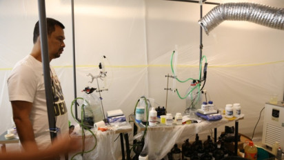 Ini Link Live Streaming Kasus Pengungkapan Pabrik Ekstasi Jaringan Fredy Pratama di Bali