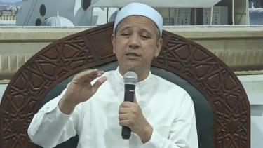 Tolong Baca Zikir ini 100 Kali Sebelum Sholat Subuh, Kunci Rezeki Mengalir Datang Bertubi-tubi, Kata Habib Novel Alaydrus