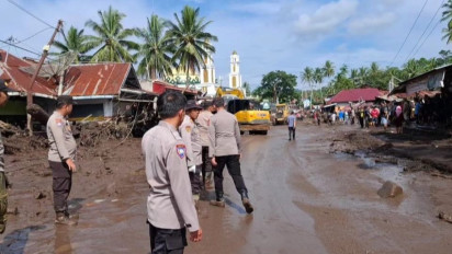 Jalan Penghubung Batusangkar-Padang Panjang Belum Bisa Dilalui Pasca Banjir Bandang