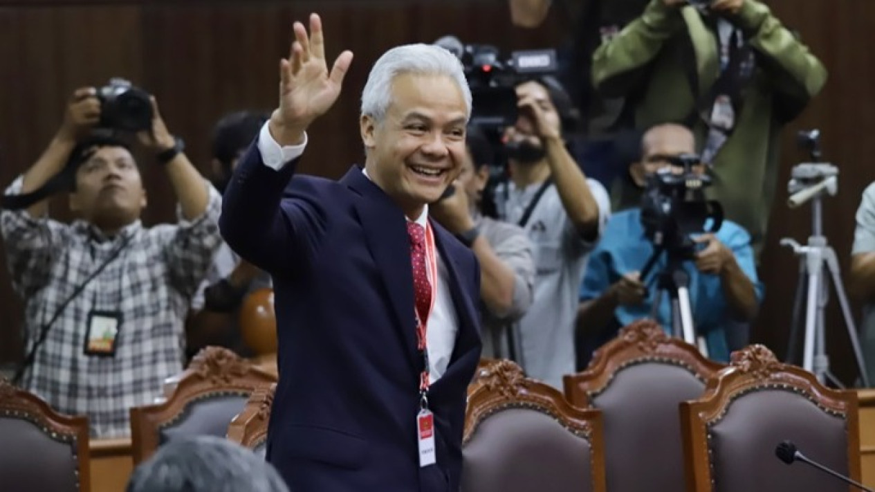 PDIP Tugaskan Ganjar di Pilkada 2024
            - galeri foto