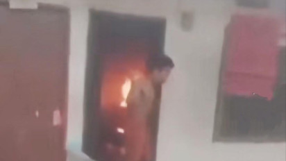 Viral! Seorang Pria di Medan Bakar Rumah Orang Tua Karena Tak Diberi Uang Beli Narkoba