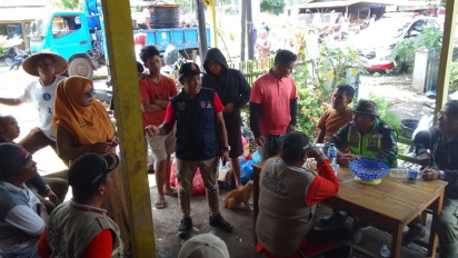 Tiga Dapur Umum Dioperasikan Untuk Korban Banjir Lahar Dingin Sumbar