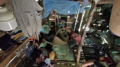 Kisah Pilu Wanita Pemecah Batu di Buton Tengah Tinggal di Gubuk Reot