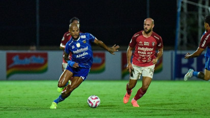 Soroti Lini Depan Persib, Bojan Hodak Puji Aksi Kiper Bali United