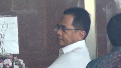 Penuhi Panggilan KPK Terkait Kasus Dugaan Korupsi Proyek Kelengkapan Rumah Jabatan Anggota DPR, Sekjen DPR Indra Iskandar Bungkam