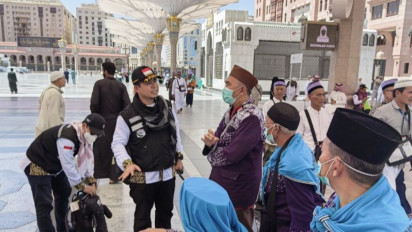 Cerita-cerita dari Masjid Nabawi, Lupa Jalan Pulang hingga Sandal Tertinggal