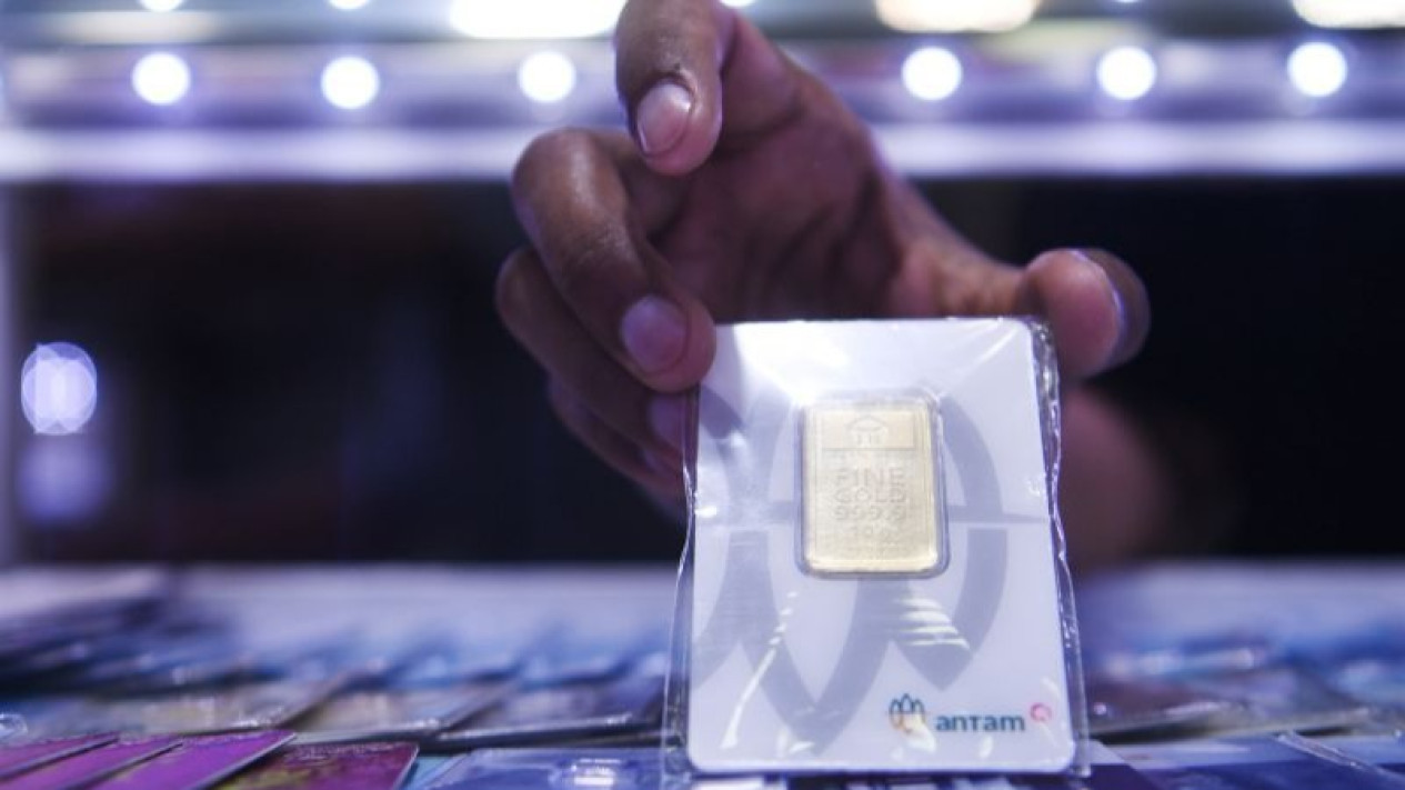 Menguat Dalam Dua Hari, Harga Emas Antam Kembali Mencatat Rekor Tertinggi  Baru di Level Rp1,354 Juta per Gram
            - galeri foto