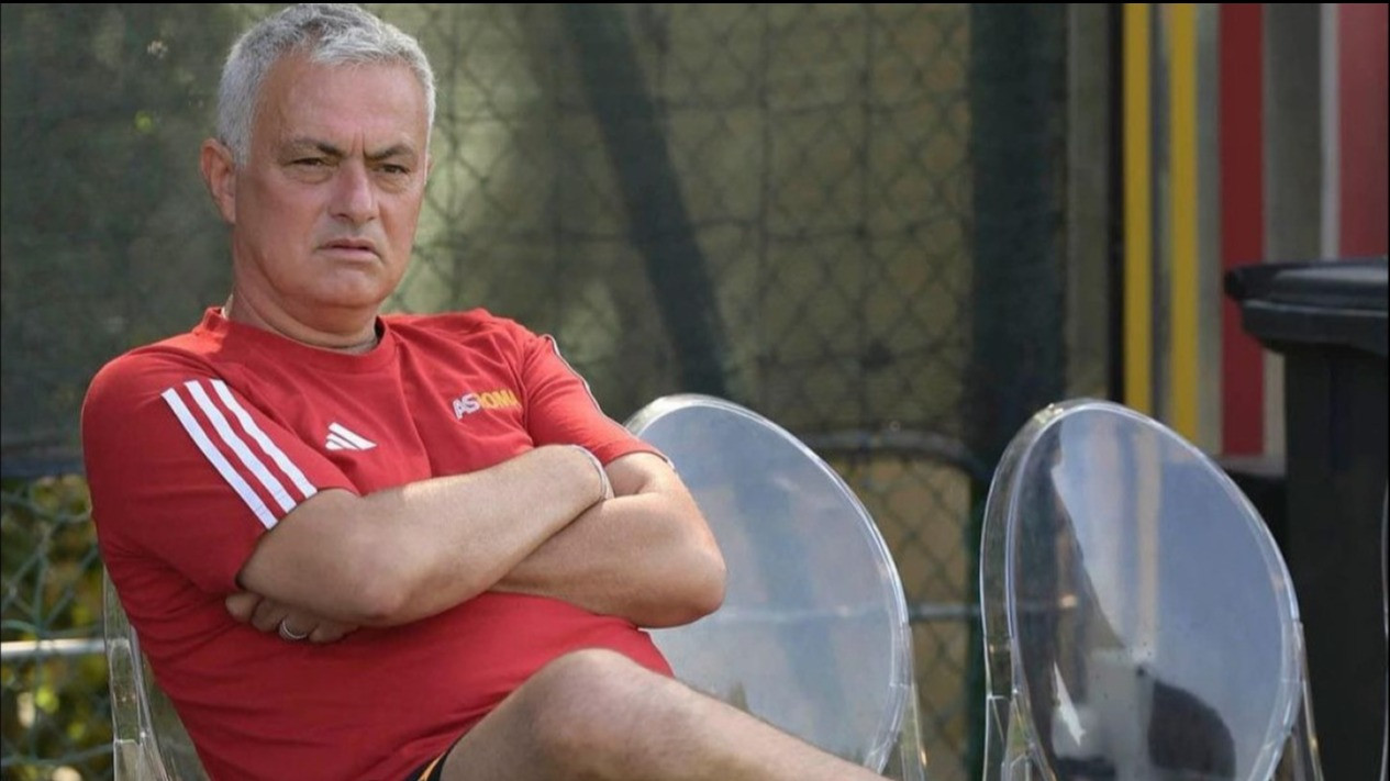 Mulut Pedas Jose Mourinho Pernah Bikin Timnas Indonesia Meradang, The Special One Bilang Tak Ada yang Istimewa dari...
            - galeri foto