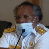 Eltinus Omaleng Masih Berkantor Pasca Divonis MA Bersalah, KPK dan Kemendagri Dikritik