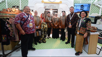 Saat Ibu Negara Beli Batik dan Gelang di UMKM Mitra Binaan Pertamina