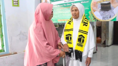 Kisah Nenek Penjual Sayur dan Bunga Tabur, Menabung Belasan Tahun Untuk Naik Haji