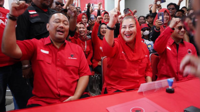 Petahana Mbak Ita Serahkan Formulir Pendaftaran Calon Wali Kota Semarang di DPC PDIP