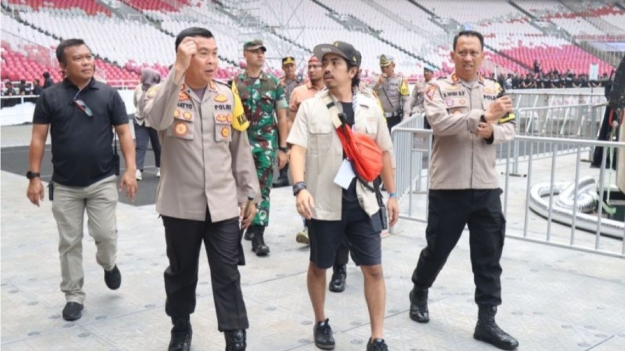 Harap Hati-hati, Konser NCT dan Kyuhyun di GBK Dikawal Ratusan Personel Gabungan TNI-Polri dan Pemprov DKI Jakarta
            - galeri foto