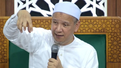 Duh, Sering Gatal, Sholat Sambil Garuk-garuk Wajah Lebih 3 Kali tapi Tak Bikin Batal, Benarkah? Kata Habib Novel Alaydrus