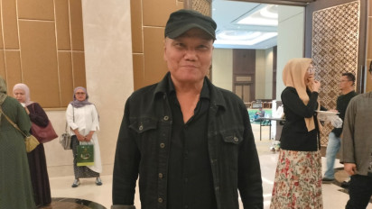 Promotor Musik Adrie Subono Bersyukur dapat Kesempatan Berhaji di Usia 70 Tahun bareng Maktour, Pilih Paket Al Hidayah