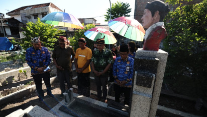Ziarah ke Makam Cak Durasim, Refleksi Peringatan HUT ke 46 Taman Budaya Jawa Timur