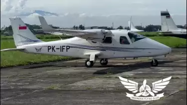Pesawat Latih PK-IFP