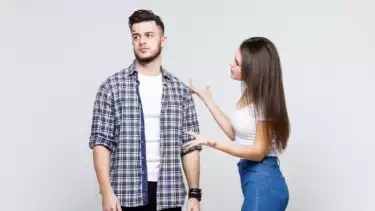 Ilustrasi pasangan untuk ramalan zodiak cinta dan hubungan.