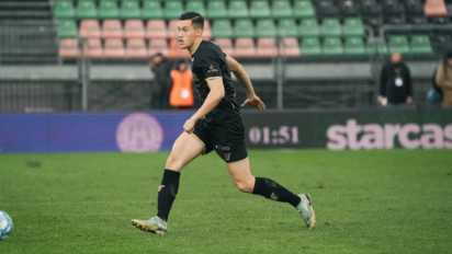 Amukan Jay Idzes saat Venezia FC Raih Kemenangan dan Selangkah Lagi Promosi Liga Italia, Bintang Timnas Indonesia Itu Sampai Dihukum Wasit