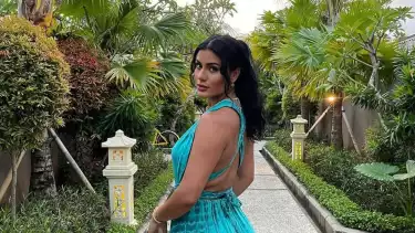 Mina, kekasih Shayne Pattynama asal Afghanistan.