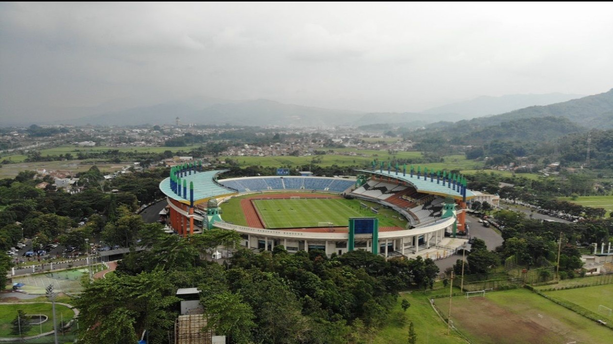 Antusiasme Tinggi, Tiket Presale Persib Bandung Vs Madura United Sold Out
            - galeri foto