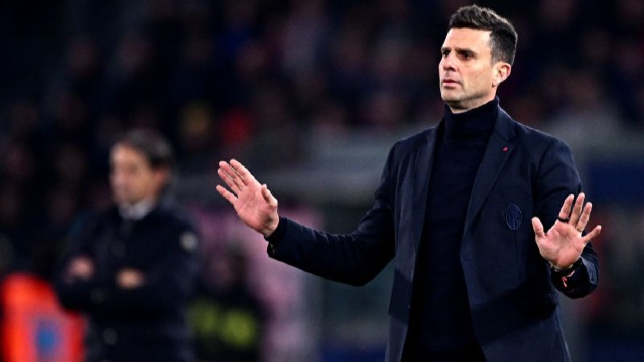 Bursa Transfer Pelatih Top Eropa: Thiago Motta Ambil Keputusan soal Juventus, Chelsea Tunjuk Juru Taktik Muda Berbakat Italia?
            - galeri foto