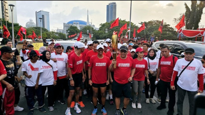 Jelang Rakernas V, Rombongan PDIP Berlari Tempuh Jarak 526 Kilometer Bawa Pawai Obor Api Abadi Mrapen Menuju Ancol