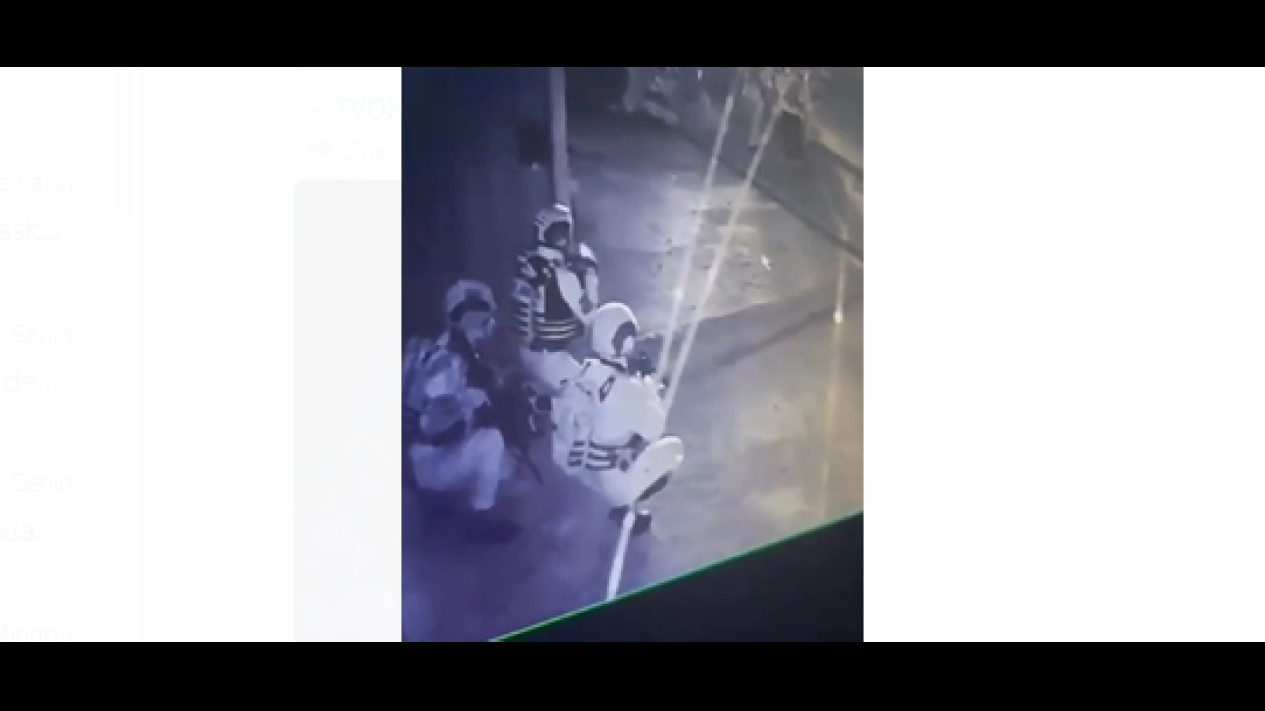 Detik-Detik TNI dan Polri Berhasil Bebaskan Puluhan Sandera Guru YPPGI Kepas Kopo dan Masyarakat Sipil Oleh OPM
            - galeri foto