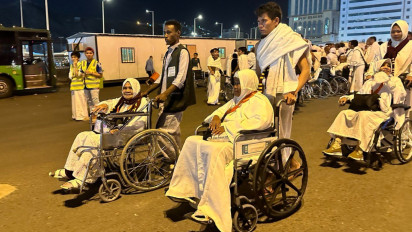 Haji 2024: PPIH Imbau Jemaah Gunakan Jasa Pendorong Kursi Roda Resmi Masjidil Haram