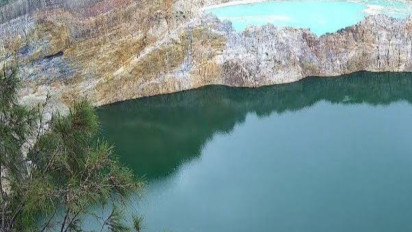 Gunung Kelimutu di NTT Naik Status Waspada