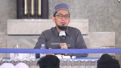Mending Baca Quran di Aplikasi HP atau Langsung dari Mushaf? Ternyata Kata Ustaz Adi Hidayat yang Utama...