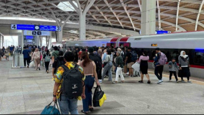 100 Ribu Tiket Kereta Cepat Whoosh Ludes Terjual Selama Libur Panjang Waisak