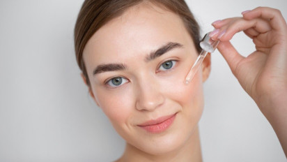 5 Rekomendasi Serum Mencerahkan di Bawah 50 Ribu, Glowing tanpa Bikin Kantong Bolong