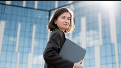 Ramalan Zodiak Cancer Hari Ini, Minggu, 20 April 2025: Ada Tawaran Kerja yang...