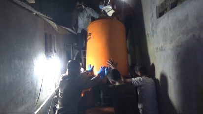 Warga Kota Tangsel Terkejut Usai Menemukan Hal Mengerikan di Dalam Toren Air