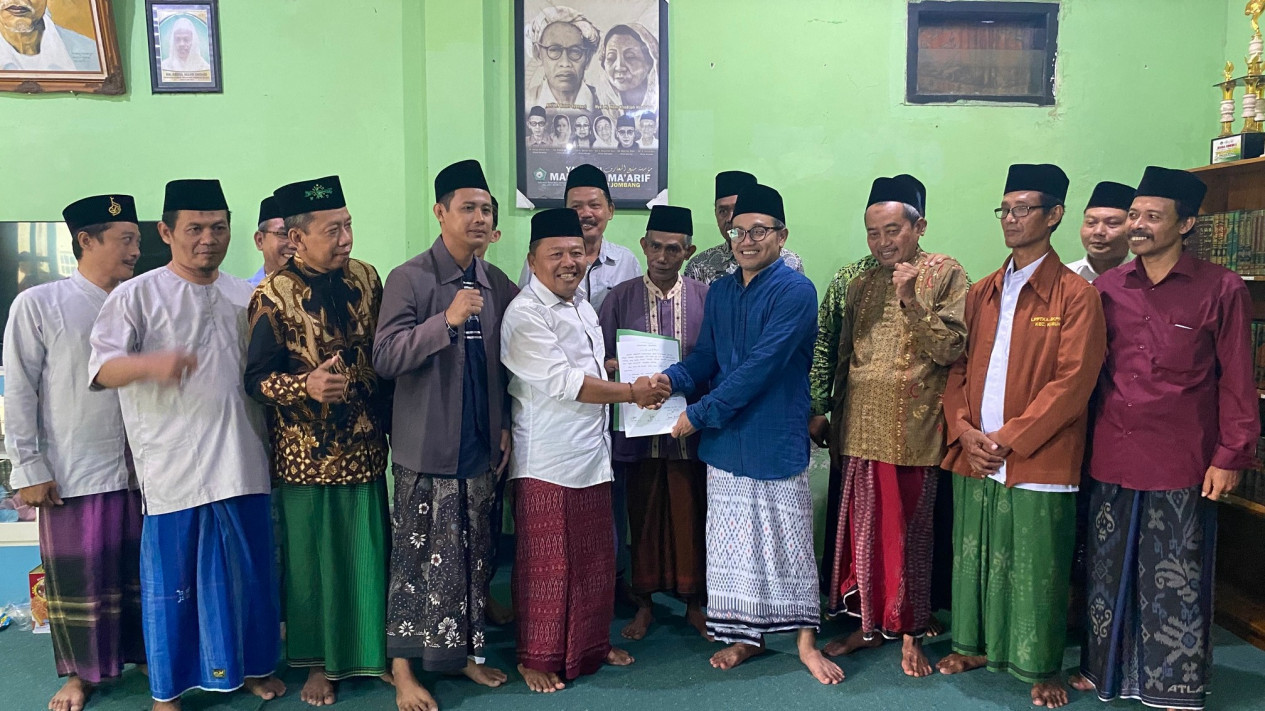 Jelang Pilkada, Nama Mantan Ketua PCNU Jombang Kian Mencuat
            - galeri foto