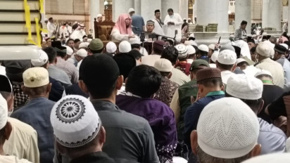 Masya Allah, Cerita Jamaah Haji Indonesia Saat Berziarah ke Makam Nabi Muhammad SAW Bikin