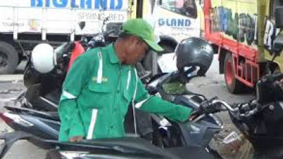 Perjuangan Juru Parkir asal Jombang untuk Berangkat Haji, Nabung di Celengan Kotak Kayu