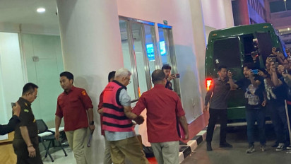 Pakai Rompi Warna Merah Muda, Mantan Dirjen Minerba Kementerian ESDM Resmi Ditahan Kejagung soal Korupsi Timah